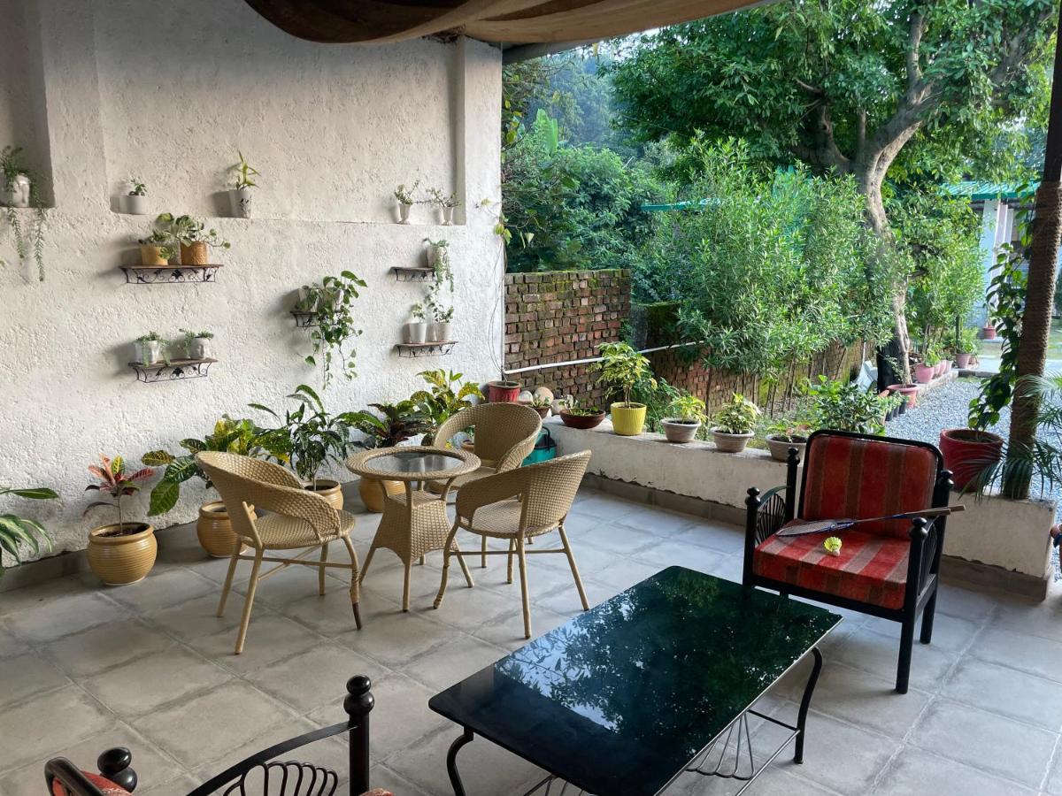 Saraiville- Luxury Riverside Cottages Dehradun Bagian luar foto