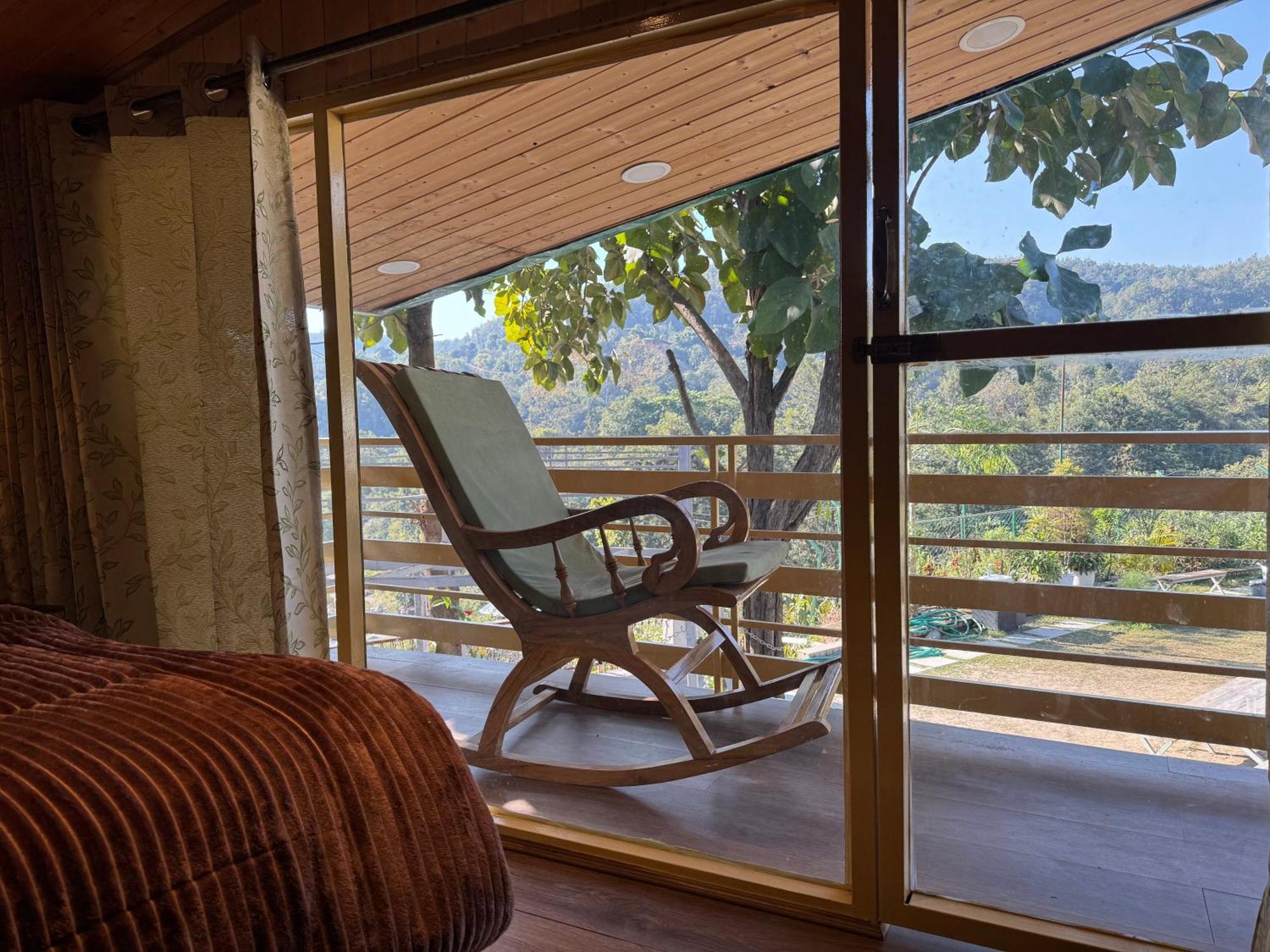 Saraiville- Luxury Riverside Cottages Dehradun Bagian luar foto