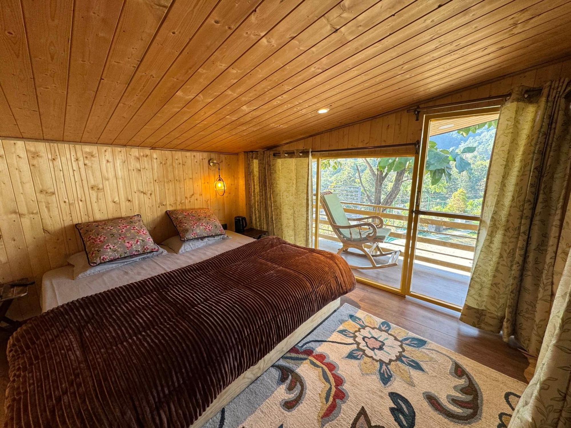 Saraiville- Luxury Riverside Cottages Dehradun Bagian luar foto