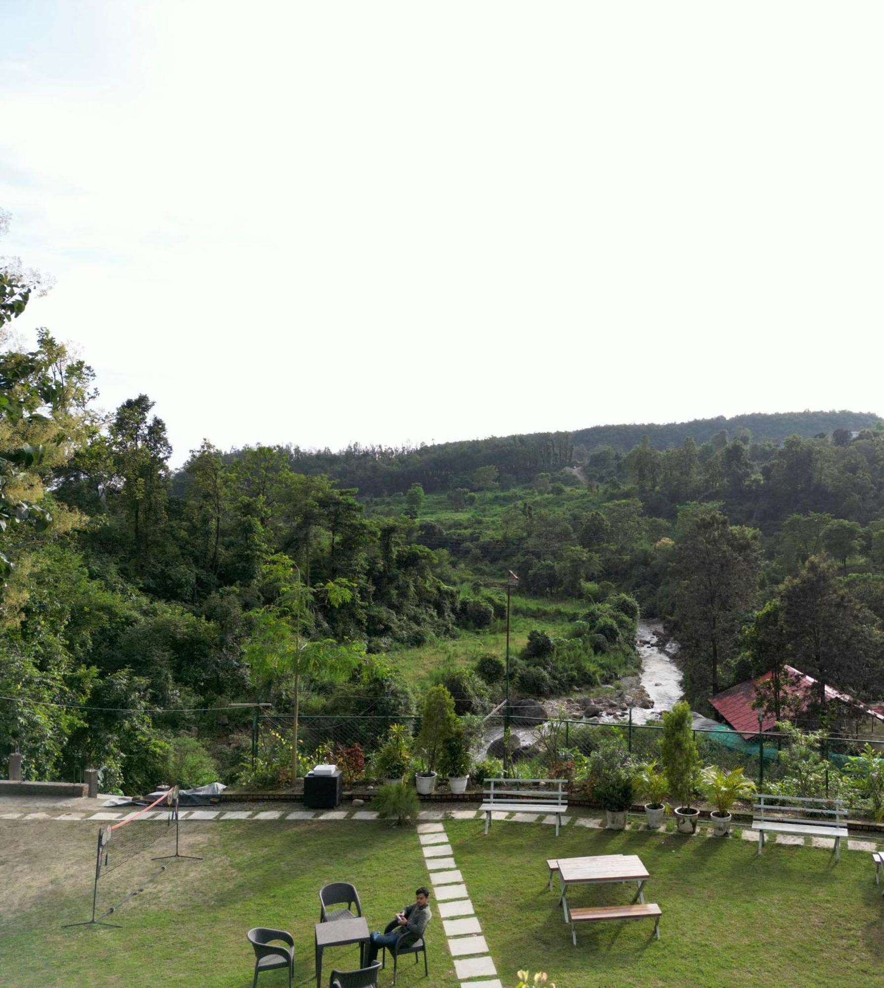 Saraiville- Luxury Riverside Cottages Dehradun Bagian luar foto